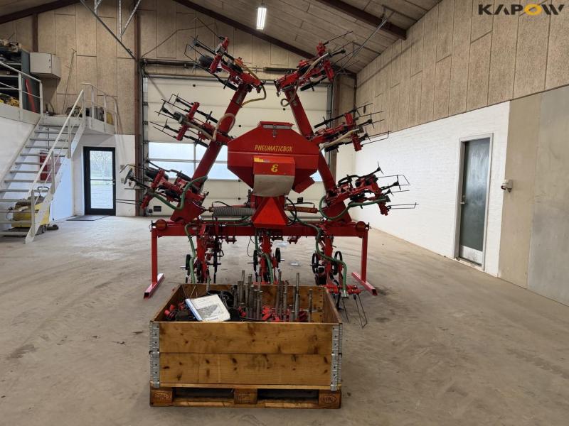 Eimböck 8 row corn cleaner with seed equipment 5