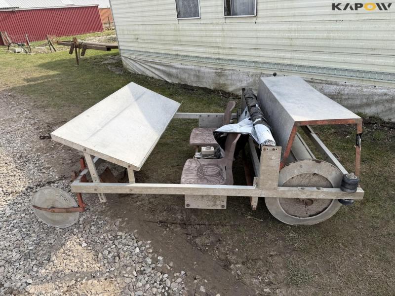 Electric self-propelled planting machine 8