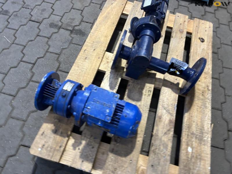 Electric motor with gear - 2pcs 4