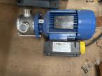 Electric motors 5 pcs. 8