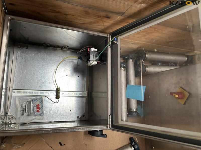 Electrical cabinets 2 pcs. and carrier rollers 6