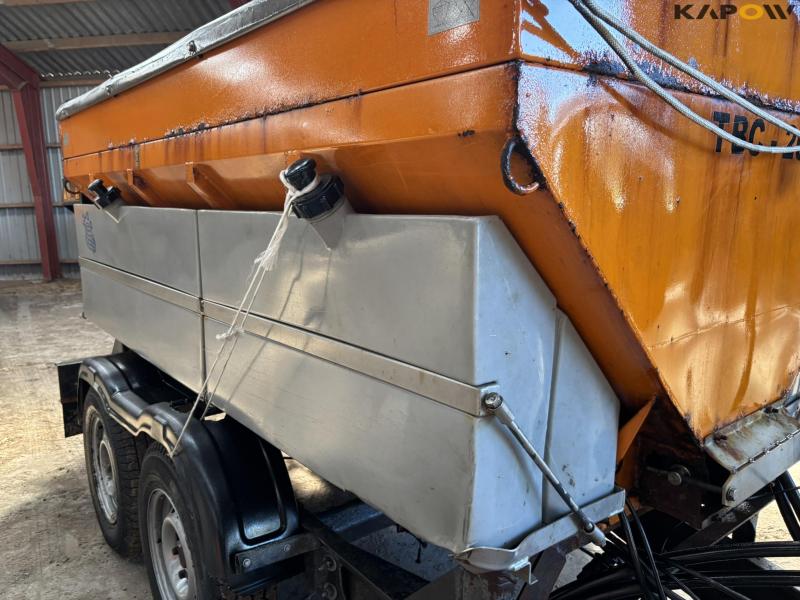 Epoke S2400 HS salt spreader 19