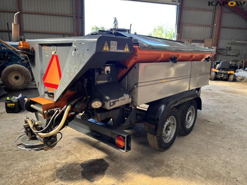Epoke S2400 HS salt spreader 5