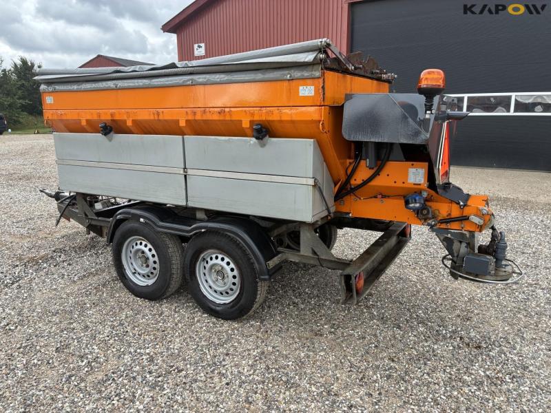 Epoke S2400 HS salt spreader 7
