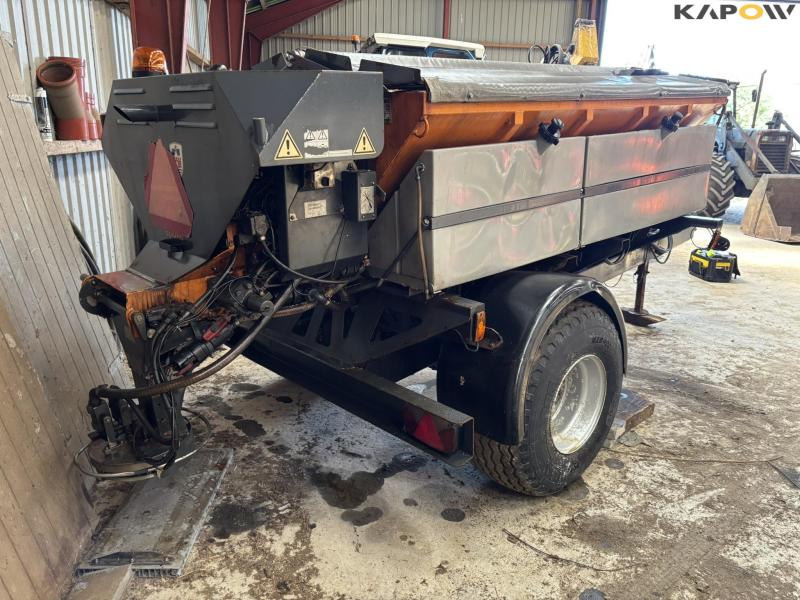 Epoke S2400 TS salt spreader 5