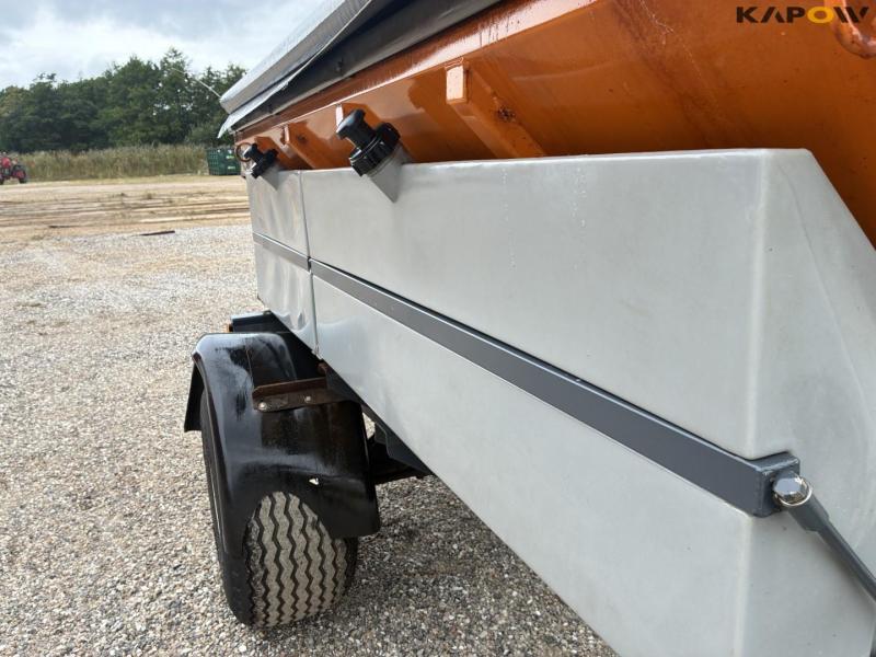 Epoke s2400 ts salt spreader 16