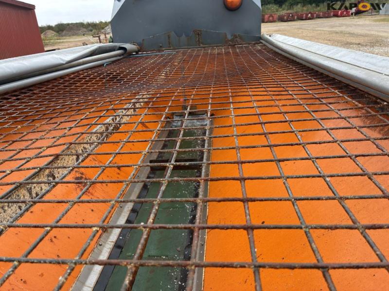 Epoke s2400 ts salt spreader 46