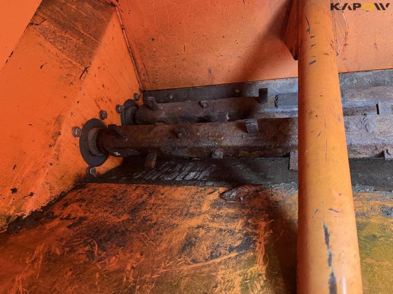 Epoke SKE8 salt spreader 13
