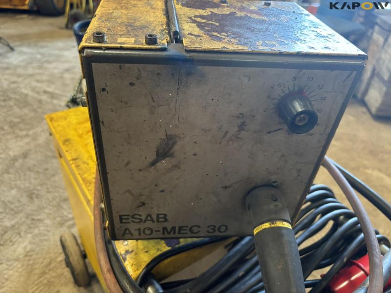 ESAB LDA 200 + A10-MEC 30 welder 18