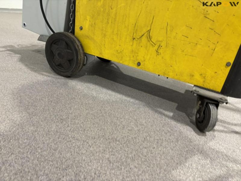 ESAB Mig 325 welder 12