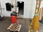 Facom U.217 A balancing machine 1