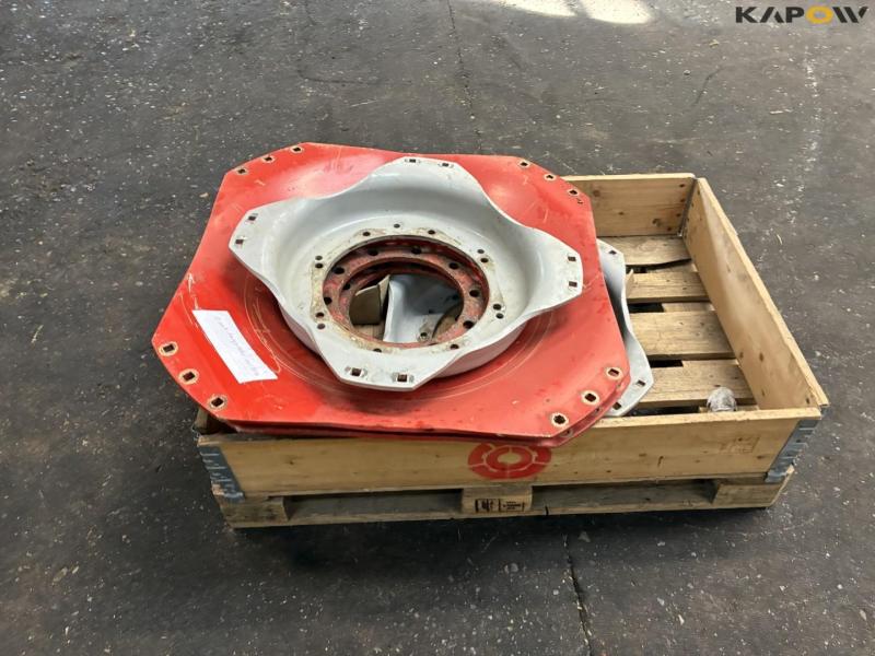 Rim plates with bolts 4