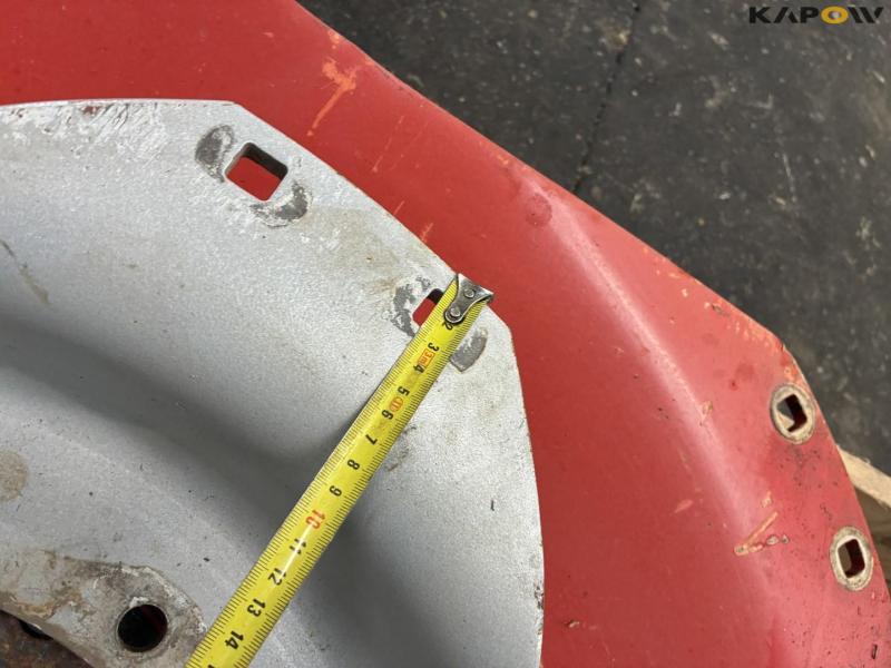 Rim plates with bolts 10