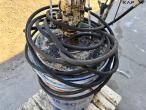 Grease with compressed air pump 16