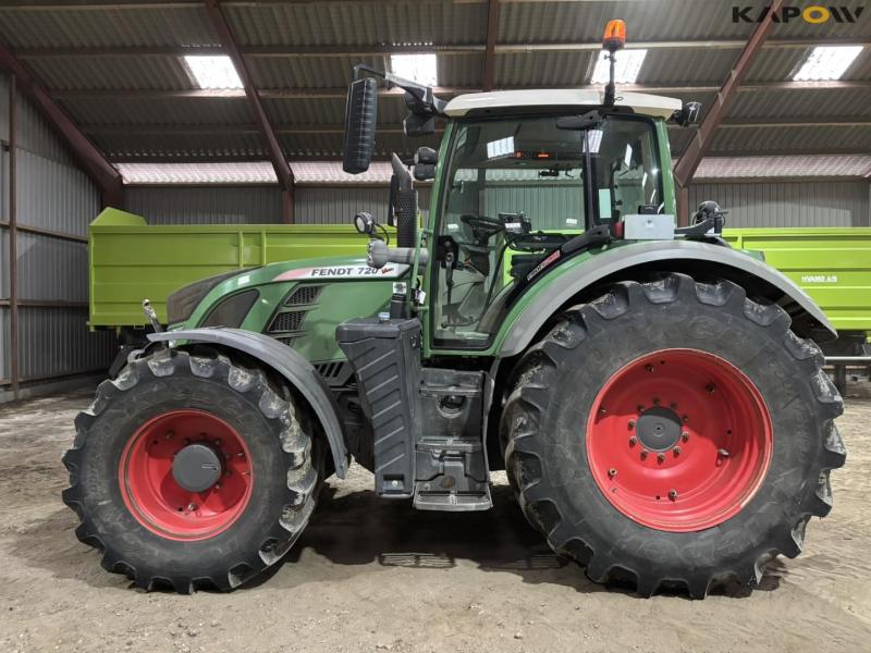 Fendt 720 Vario 4WD tractor 8
