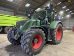Fendt 724 Vario tractor 1