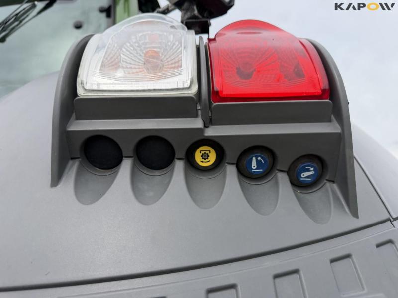 Fendt 828 vario tractor 56