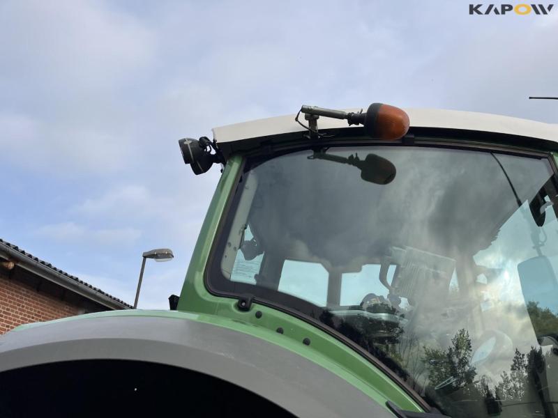 Fendt 828 vario tractor 27