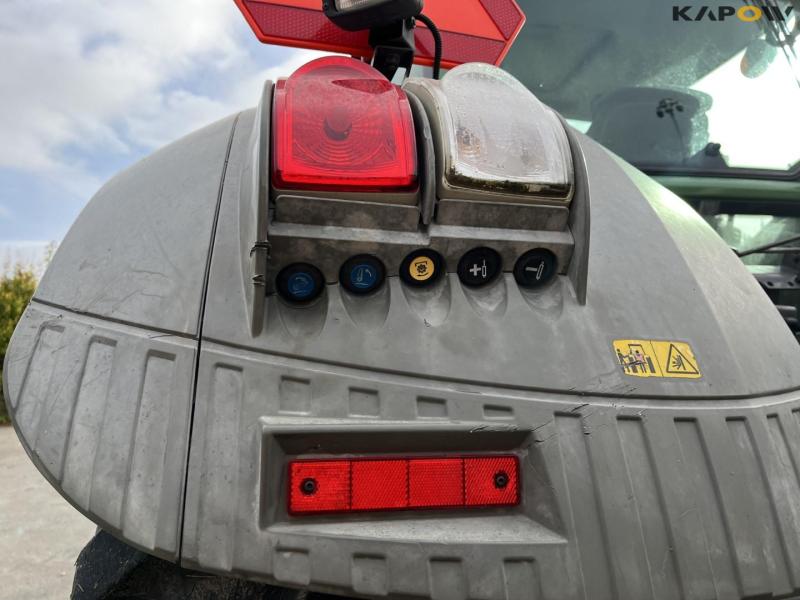 Fendt 828 vario tractor 37