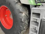 Fendt 828 vario tractor 26