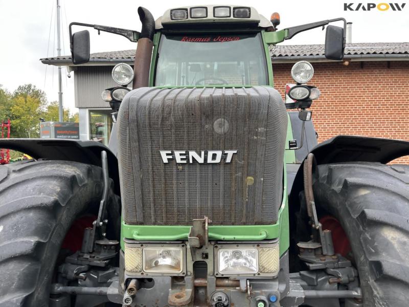 Fendt 926 vario tractor 17
