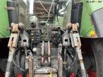 Fendt 926 vario tractor 28