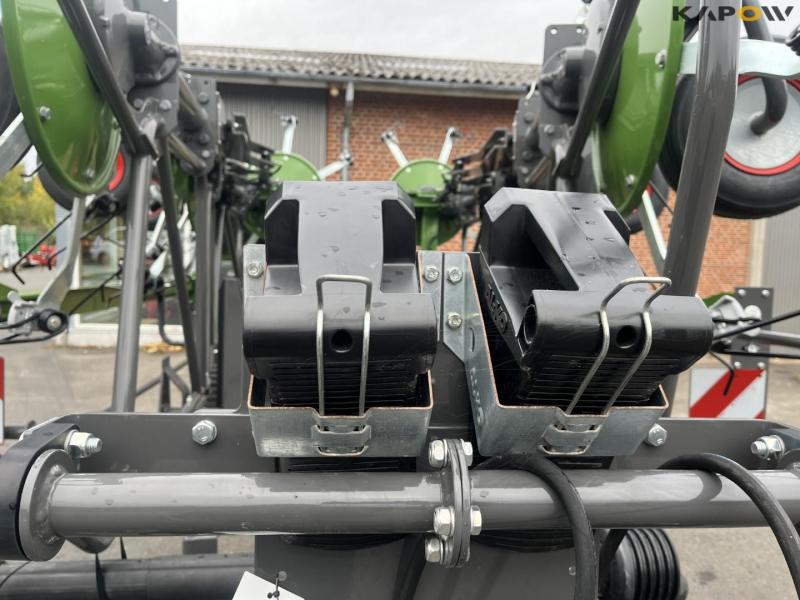 Fendt Lotus 1020T rake - New 11