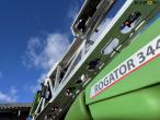 Fendt Rogator 344 trailer sprayer with 24 meter boom 44