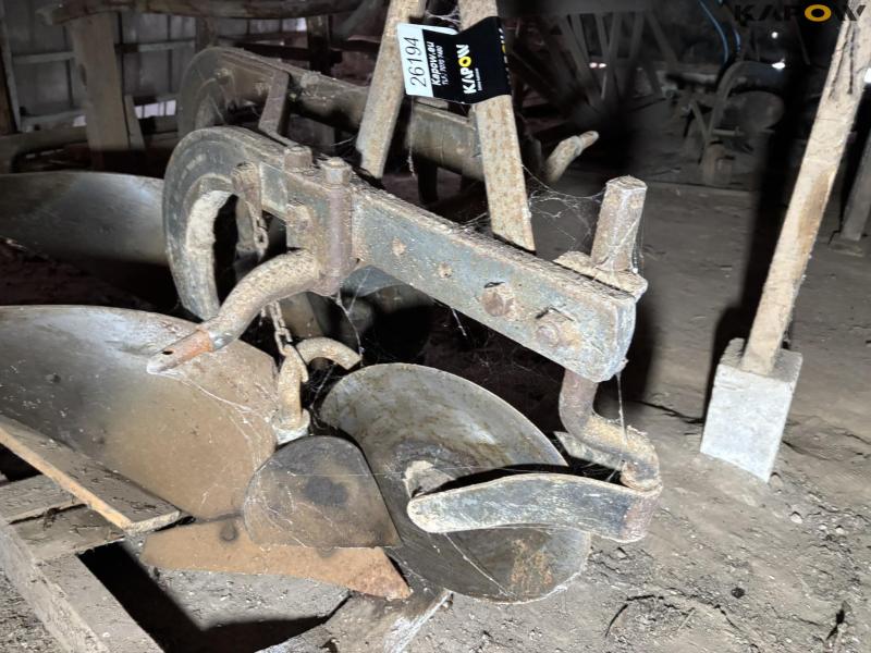 Ferguson plow 2 feet 11