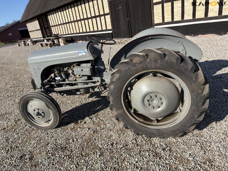 Ferguson TEA20 tractor 8
