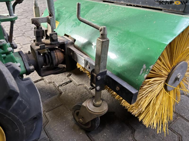 Ferrari 340 with broom 14