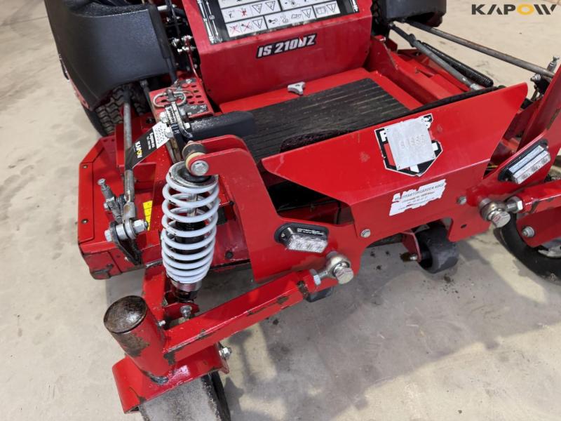 Ferris IS 2100Z rero turn mower 10