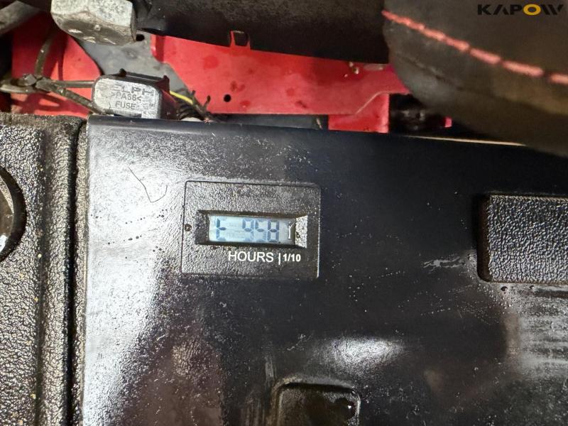 Ferris IS 2100Z rero turn mower 16
