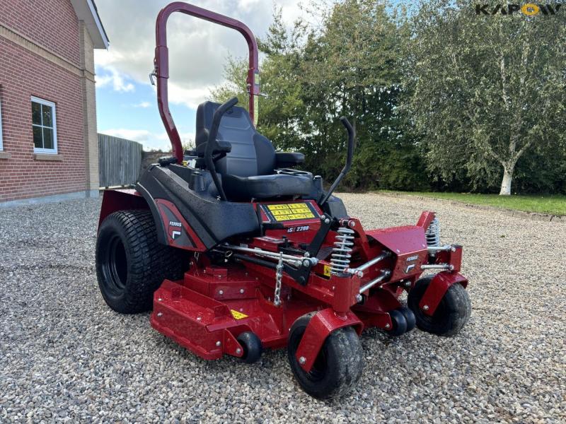 Ferris ZT 2200 Isx Zero Turn Grass Mower - New 3