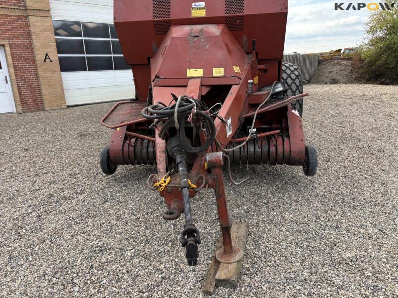 Fiatagri Hesston 4900 big square baler with bale wagon 10