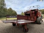 Fiatagri Hesston 4900 big square baler with bale wagon 5