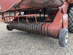 Fiatagri Hesston 4900 big square baler with bale wagon 16