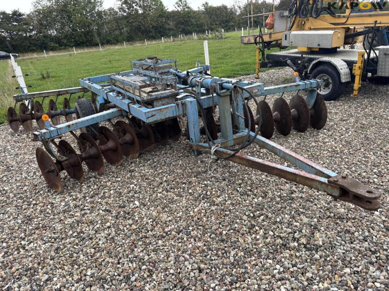 Fiskars FTR 32 disc harrow 3