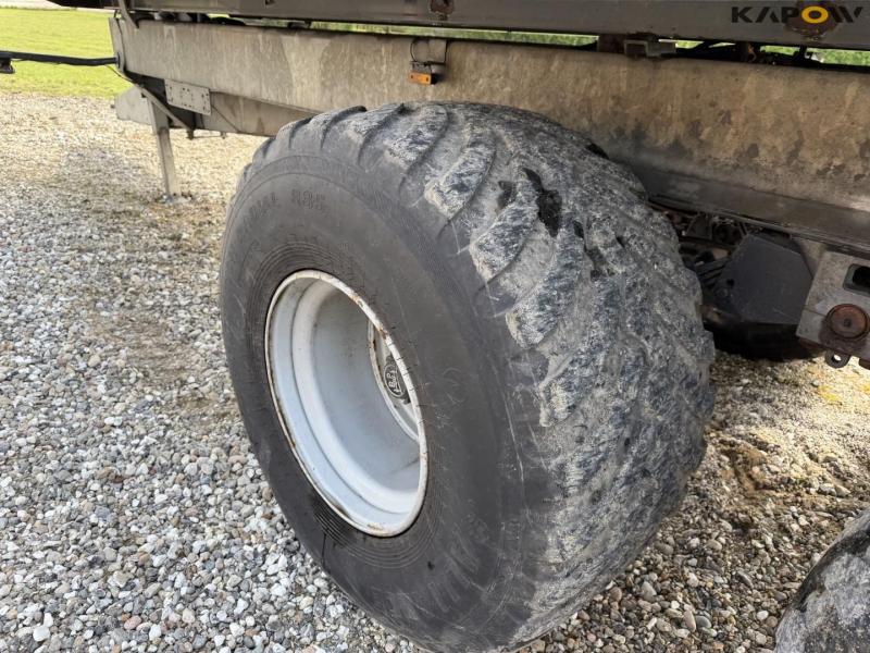 Fliegl tipper truck 28