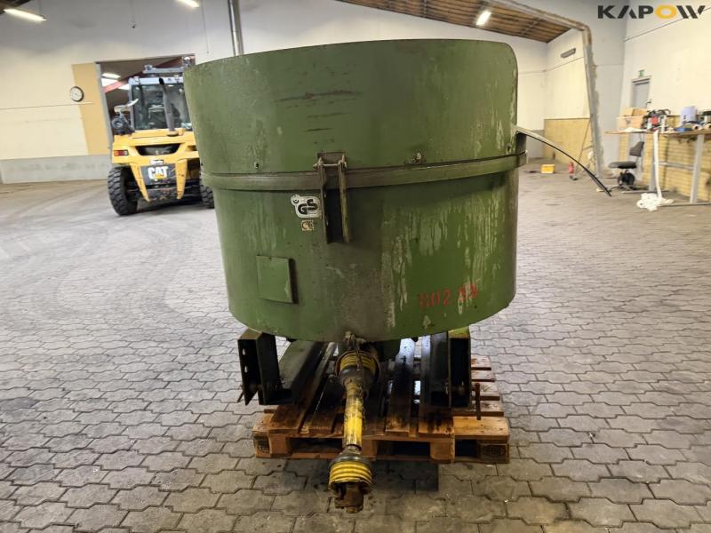 Fliegl forced mixer 6