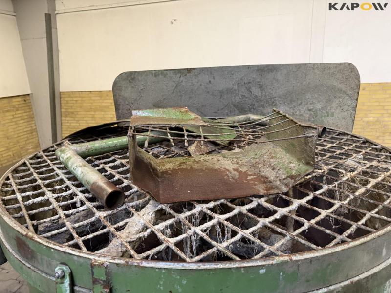 Fliegl forced mixer 13