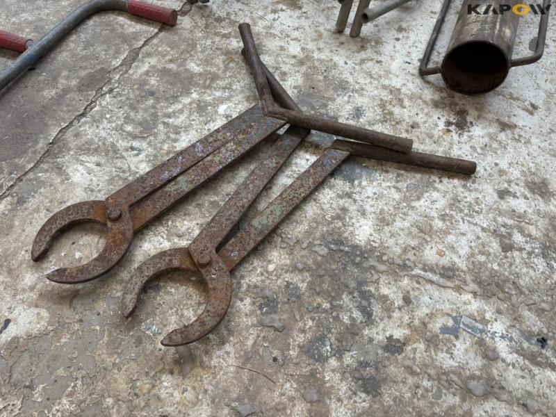 Tile/pipe pliers 11