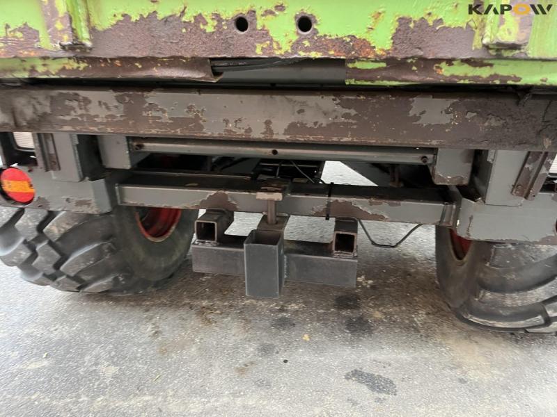 Wood chipper with crane and trolley 41