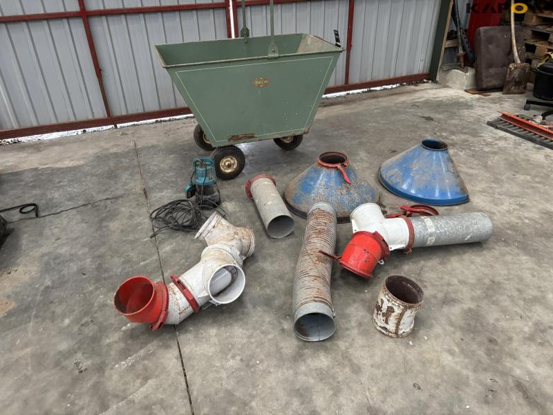 Feed trolley and grain equipment 2