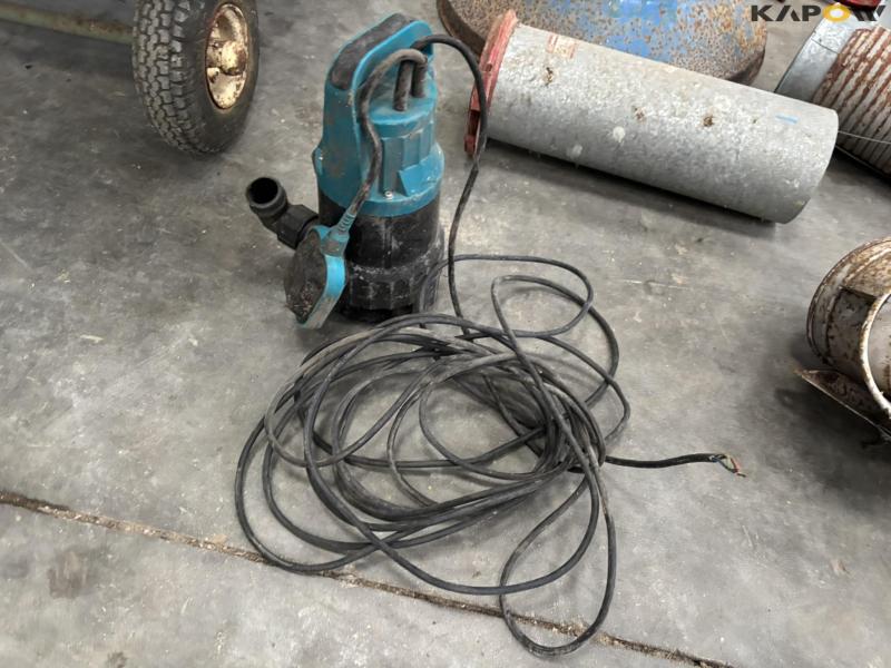 Feed trolley and grain equipment 9