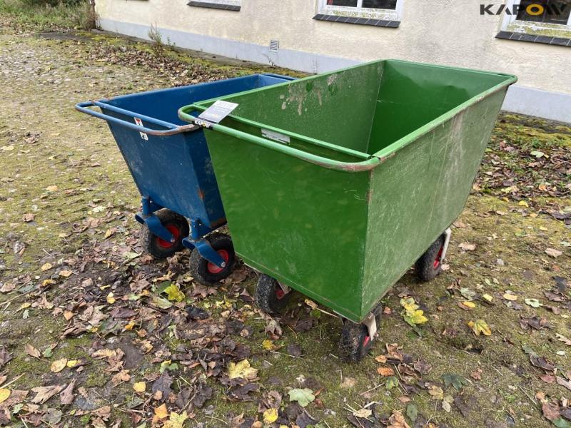 Feed carts 2 pcs. 1