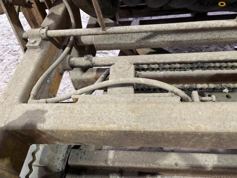 Feed hose for irrigation machine 31