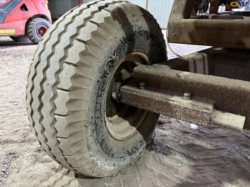 Feed hose for irrigation machine 33