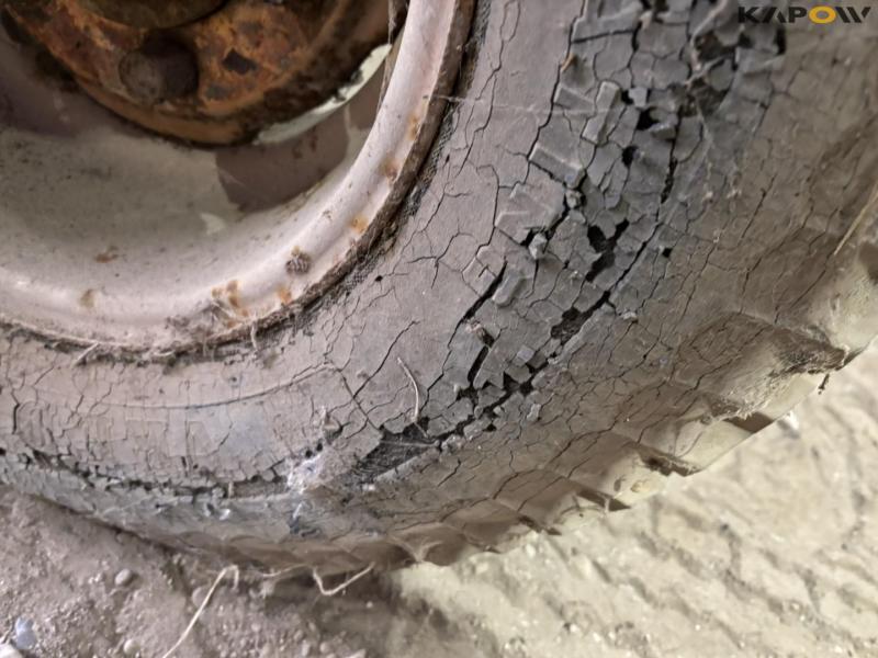 Feed hose for irrigation machine 35