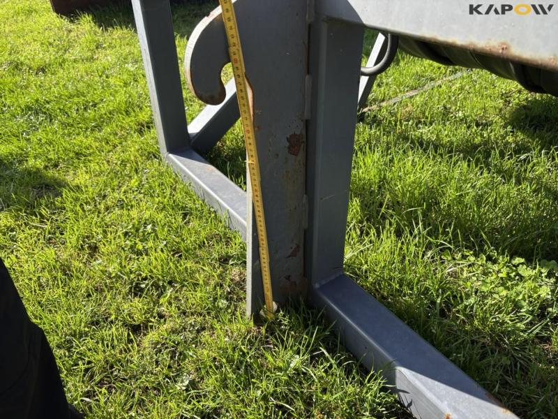 Hydraulic feed hose reel 13